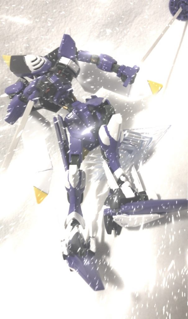 寒冷地の迎撃機といった感じでしょうかケルベロスバクゥが雪原、ノルディンックは高地の防衛を受け持つ機体