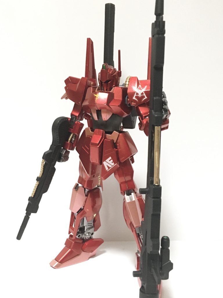 百式は武装が心許ないので、ジャンクからロングビームライフルを。