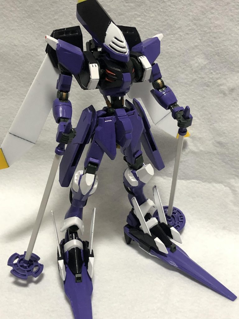 そしてここからがカスタムパーツによる雪山滑降仕様ノルディンックです(言い辛いですね)こちらが(雪山から)舞い降りるモードです