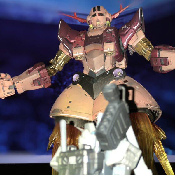 お菓子の赤いジオングを見て…