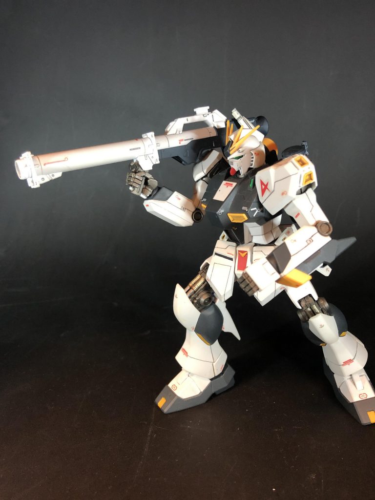 バズーカを構えてもしっくり来ますね。