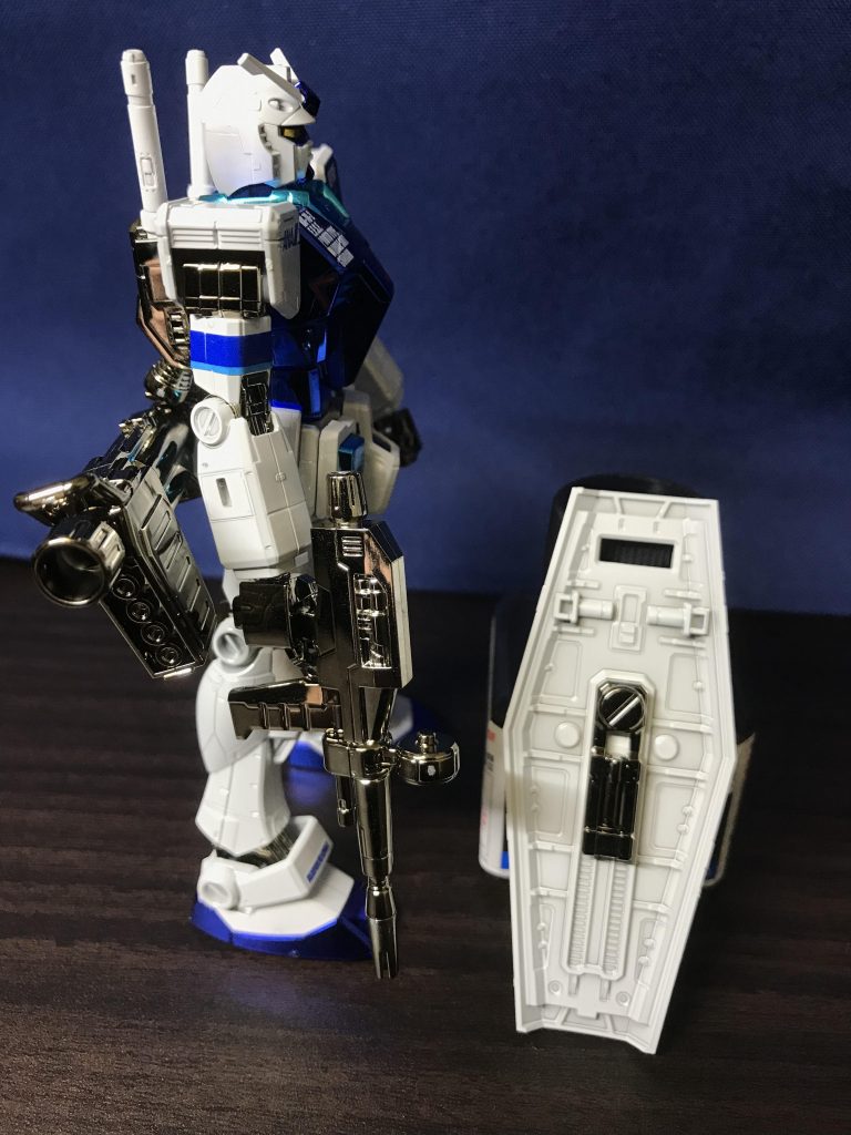 同じく右。ただ、とても慎重に、丁寧に作成しました。