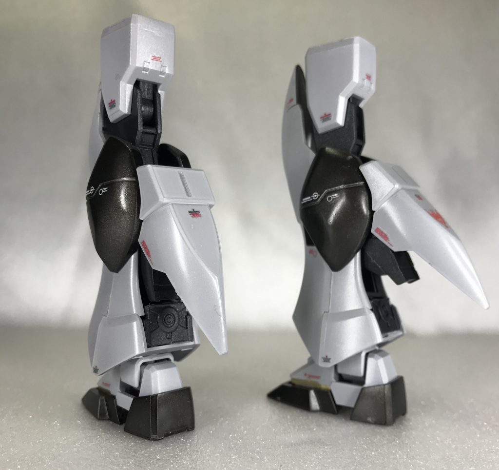 ちょこっと改造で、キットのままですと、ふくらはぎのカバーは可動しないんですが、コアガンダムの足と接続してあげる事で可動出来るようにしました☝🏻コアガンダムの足を引き出せば完璧にスラスターとして見せられるように頑張ってみました！