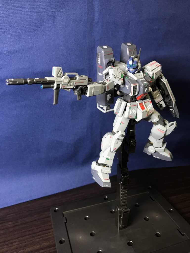 先制攻撃を放ち