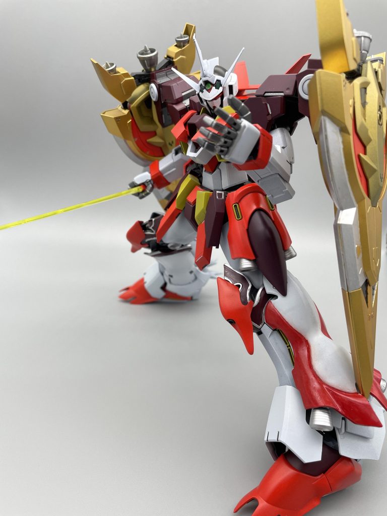 装備は多機能実体剣ことダブルジオニックソードとビームサーベル2本