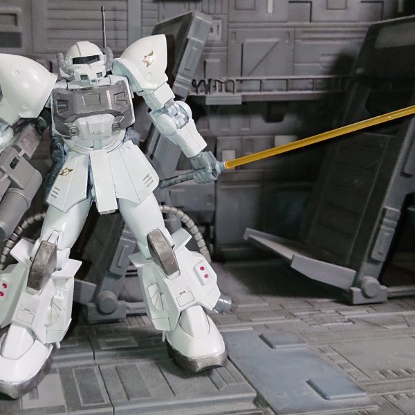 高機動型アクトザク(シン・マツナガ大尉機)