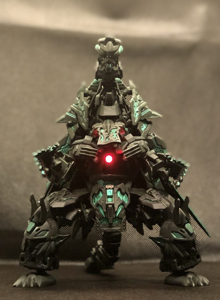 腹部開閉、発光ギミックこれがやりたかった…