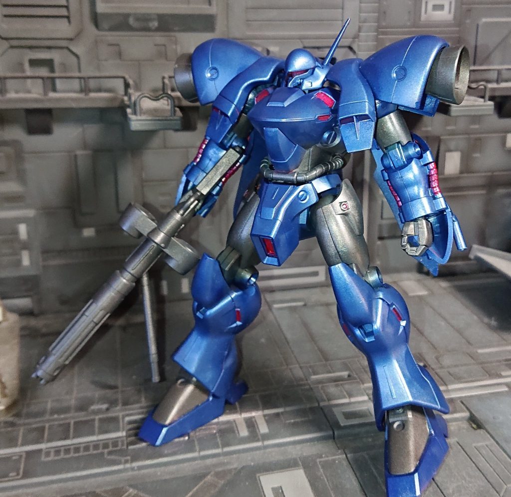 背中の３ｍｍジョイントで接続なので無改造で交換可能