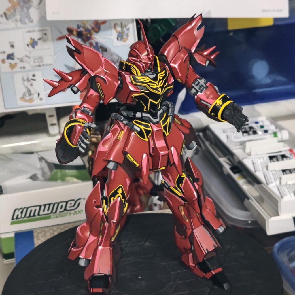 全身塗装が終わったところ。これにつや消しトップコートを吹きます。