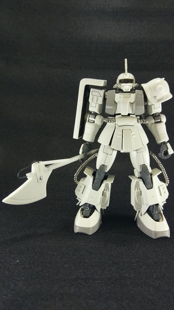 本体は、合わせ目消し、スジボリ、ビーズ仕込みが主。動力パイプは、ワイヤーに手芸用のつぶし玉を通して、自作。ただ、使ったワイヤーが鬼ほど硬いので、動かんです。