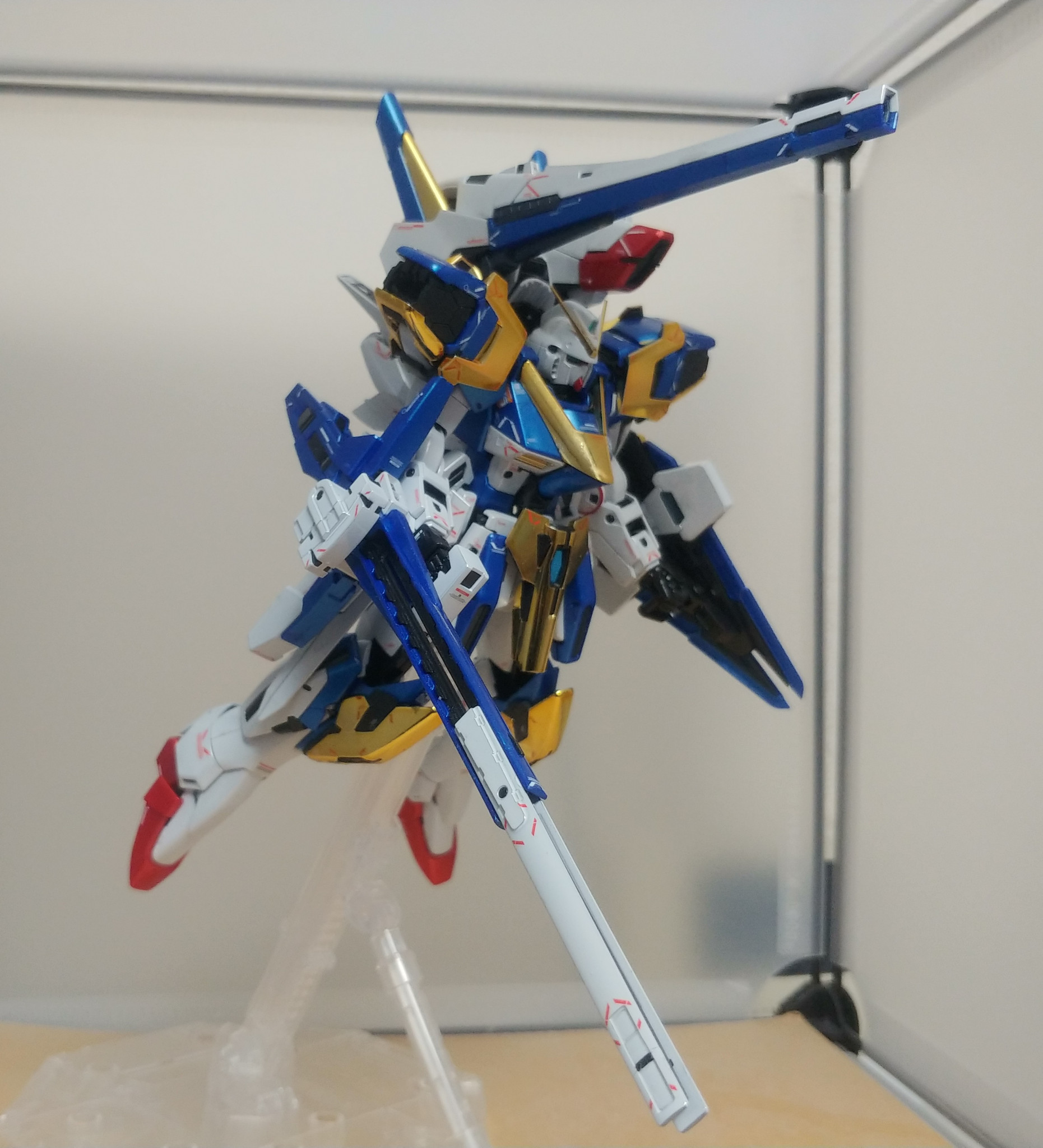 MG1/100 V2アサルトバスターガンダム Ver.Kaチタニウムフィニッシュ-