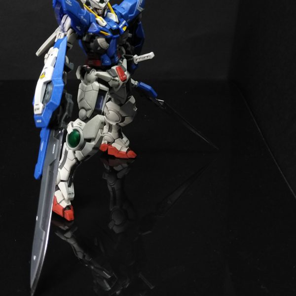 RGガンダムエクシア成型色フィニッシュ