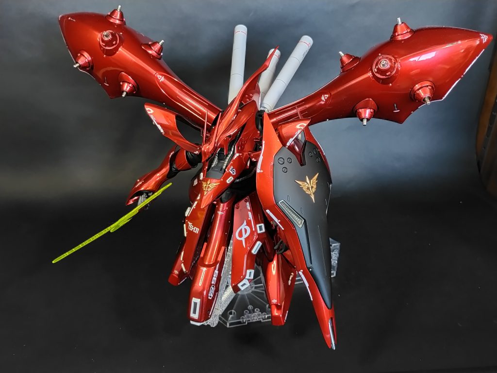 下地のブラック→シルバー→EXクリアーレッド☓3にデカールとメタルパーツ後にクリアーのトップコートを2回