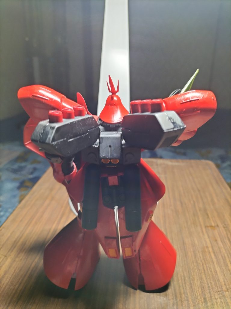 バックショットですが、接着剤で芋付してから、もう一回、艶消しブラック、塗ったら良かったと悔やまれます!(T_T) 