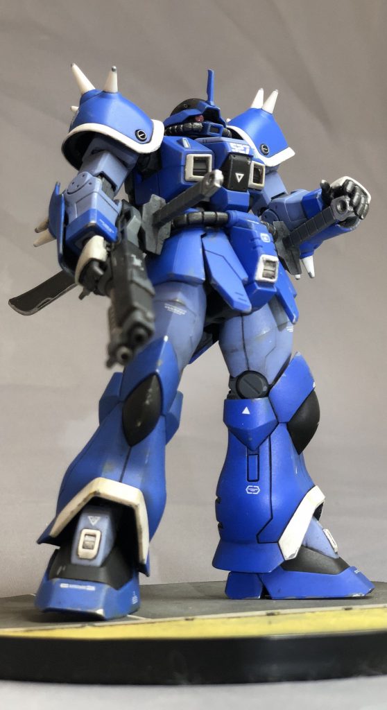 8機存在するというイフリートシリーズの「長男」です。ジオン本国でなく地球上(カリフォルニアベース?)で開発されたそうで、なかなか規格外の性能を持ったチート機の印象です。ゲーム登場が初出かと思いますが、そのチート性能でゲーマーたちを泣かせたとか。