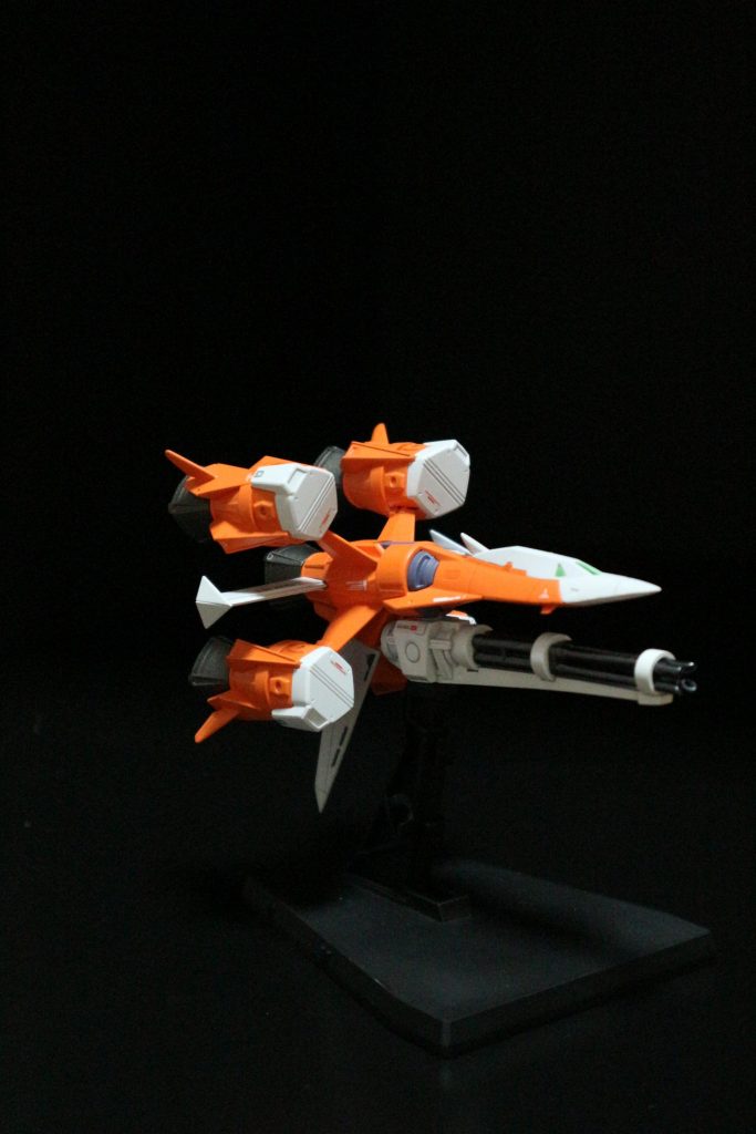 主翼を作り直して大きくしたんですがさっぱりわかりません（笑）