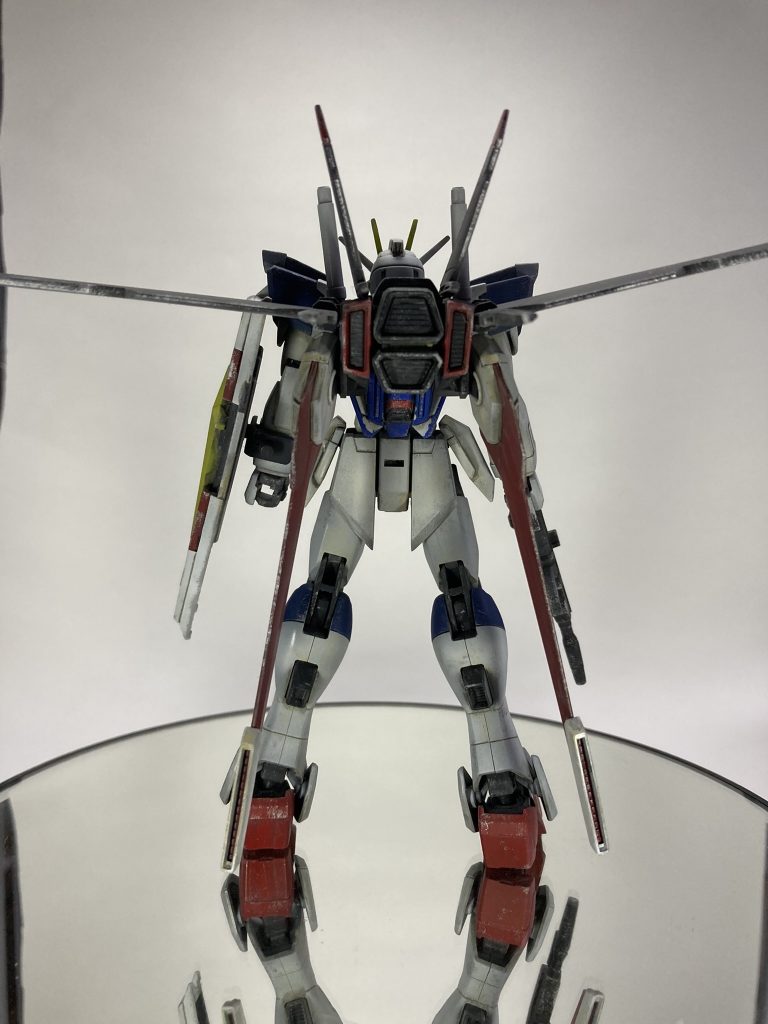 頑張って色分けした部分はあまり見えない。