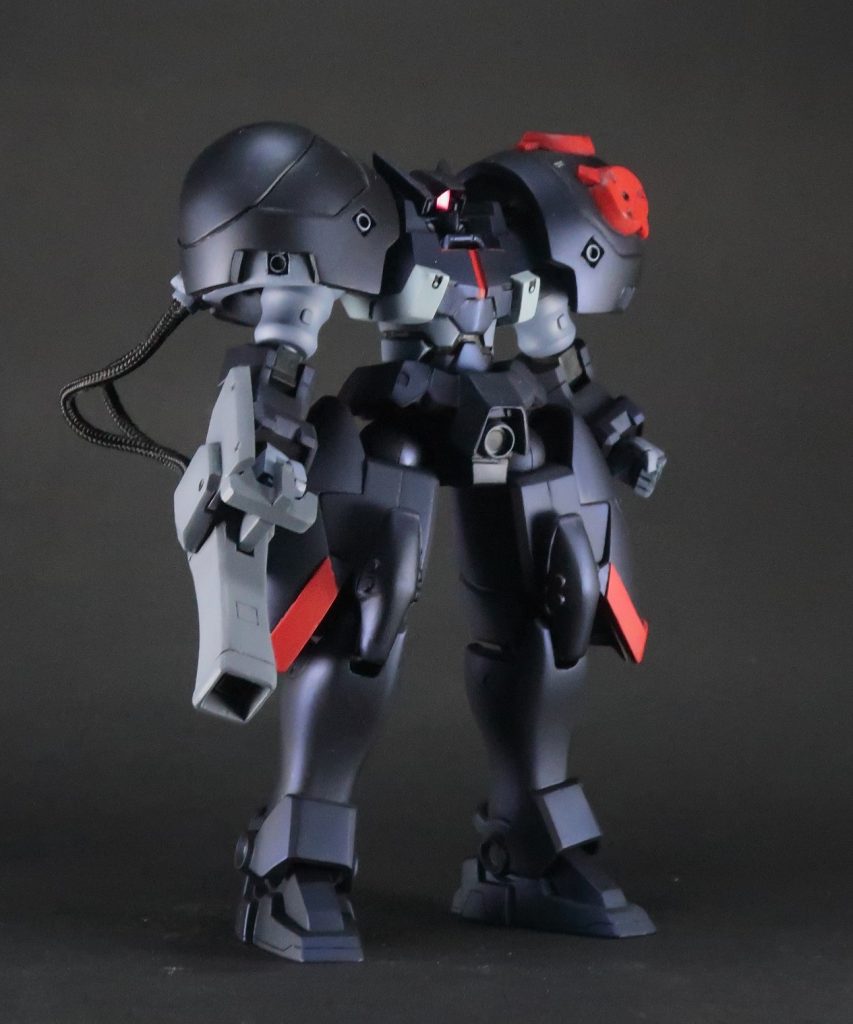 ふともも横のアーマーはメリクリウスとデザインが違うので、少しだけ本来のデザインに寄せるように改造しました。