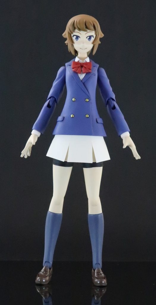 「創彩少女庭園 小鳥遊 暦」の発売前の画像を見たときに、あれ、これ制服似てない?と思ったのが製作のきっかけでした。しかし、結果的には結構違って苦労しました。