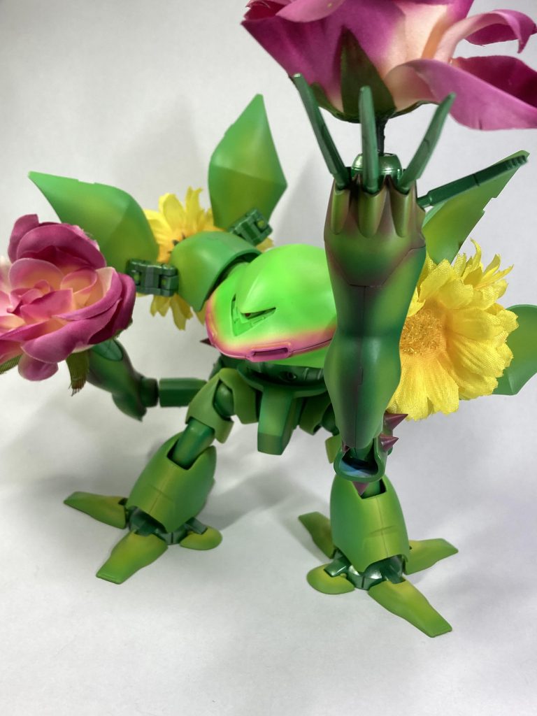 ちょっとカッコイイポーズマシュマーっぽいような感じも・・・ド〇クエのローズバトラーの感じもしますね