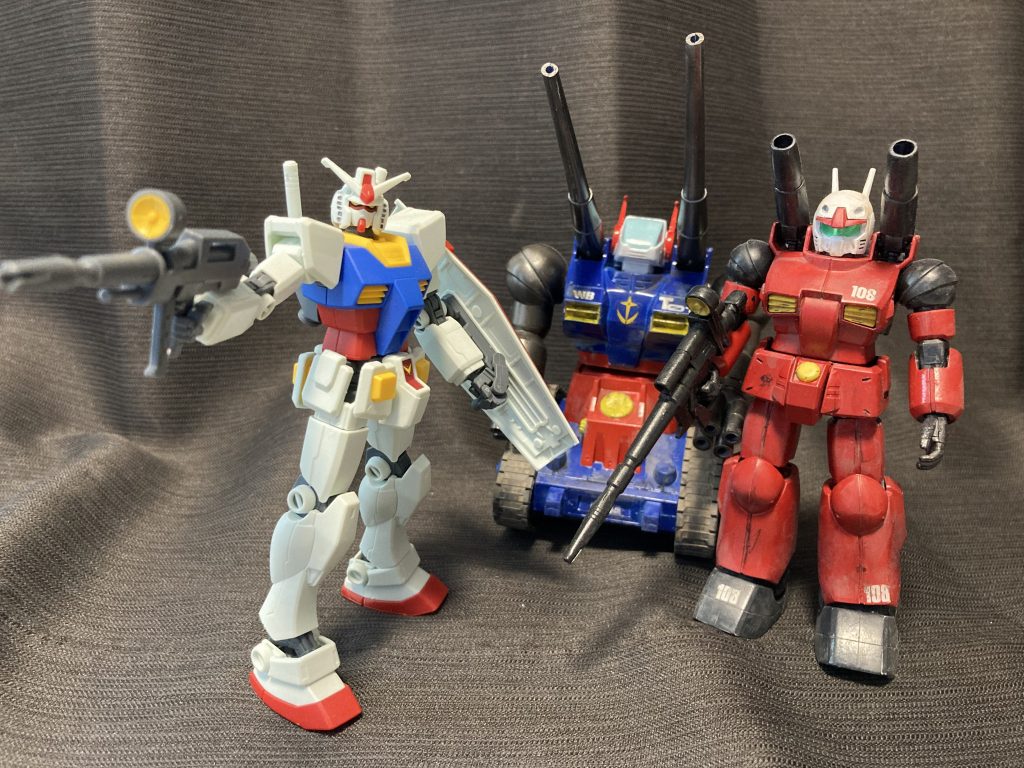何はともあれ、ホワイトベース隊の3機がそろいました。RX-75 ガンタンク(旧キット)RX-77-2 ガンキャノン(エコプラ/旧HGUC001相当)RX-78-2 ガンダム(HGUC191)作った順番は逆なのに、型番が古いものほどキットとしても古いw