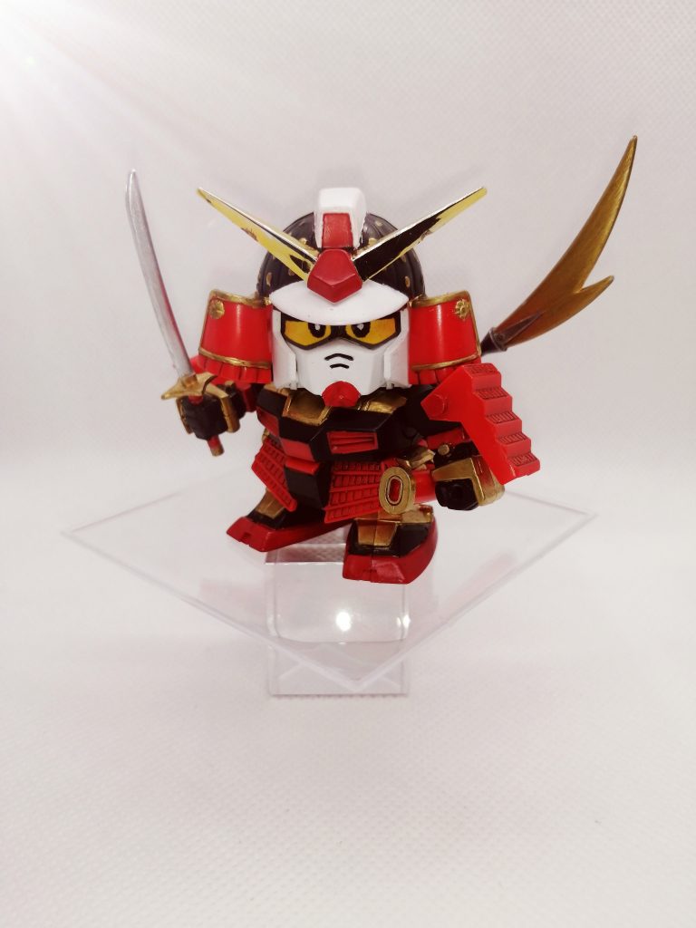 パッケージにあるオリジナル風の目も用意しました。これはこれでかなり癒されます。やはり武者ガンダムといえばこんな感じ!という人も多いのでは。