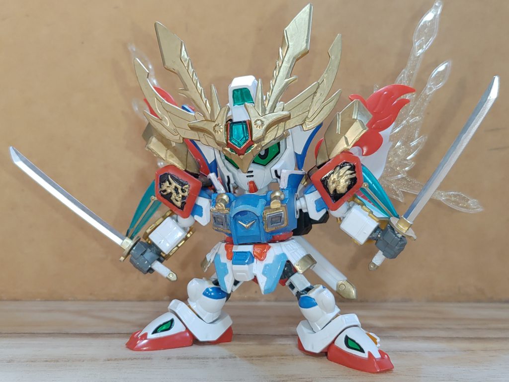 怒りが頂点に達すると『翔乱の陣』を発動し、肩鎧の一部と譜往蒭のウイングが展開、更にウイングからエネルギーが放出されて翼のようになる。必殺技は、天高く舞い上がった状態で急降下し、その勢いのまま敵を×の字に斬る『天衝空破斬』。