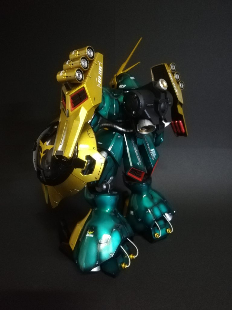 いずれMGサザビーと共に並べてみたぃ…