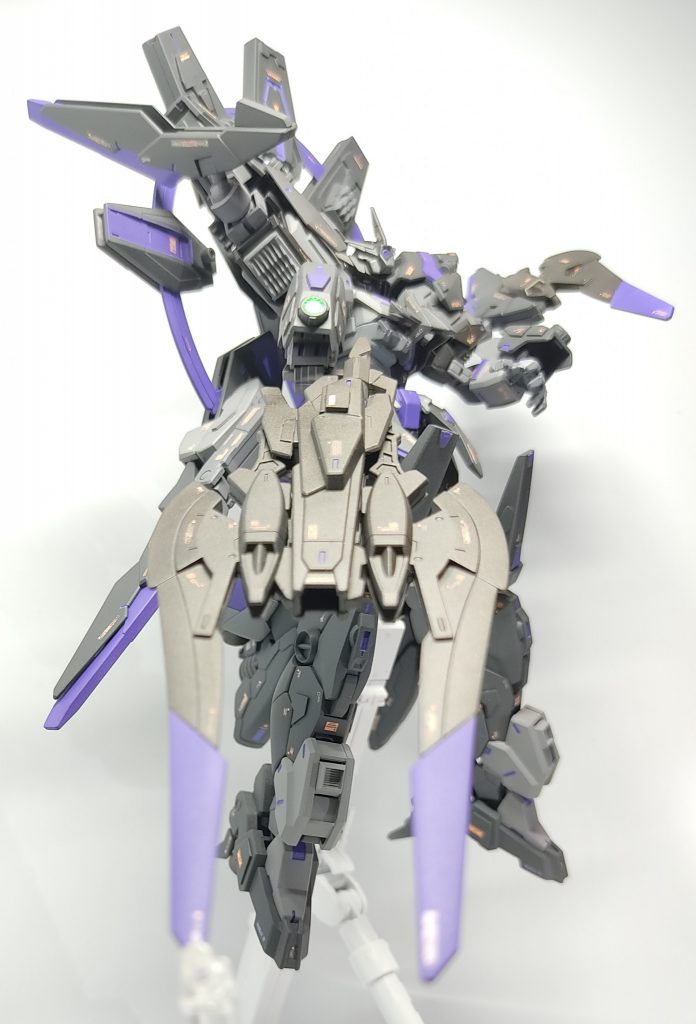 ウルカヌス長距離モード砲身にスラッシュブレイドを合体。粒子の収束率を高めることで射程を伸ばすことができるが、機体の特性上、後記形態で用いられる事が多い為使用率は低い