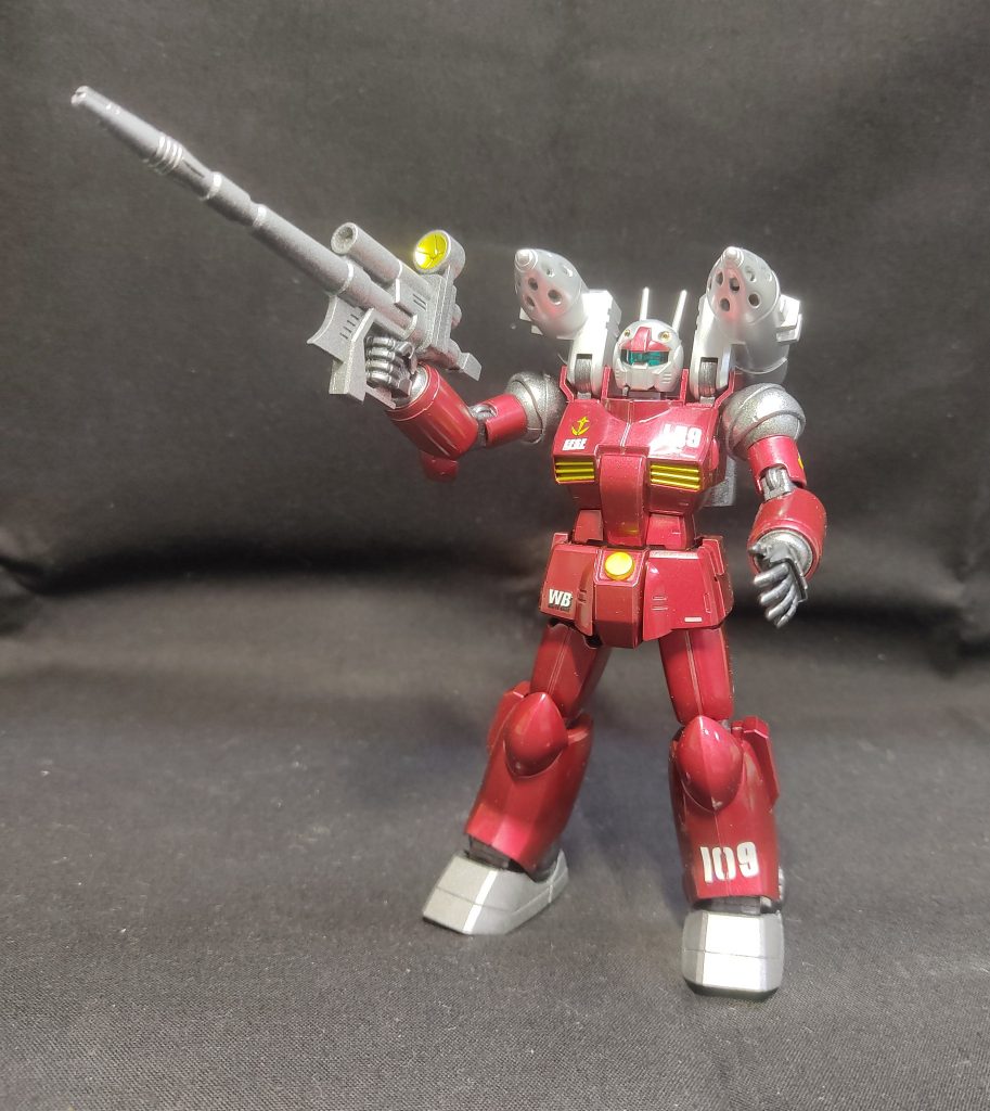 ハヤト機なので、スプレーミサイルランチャー装備