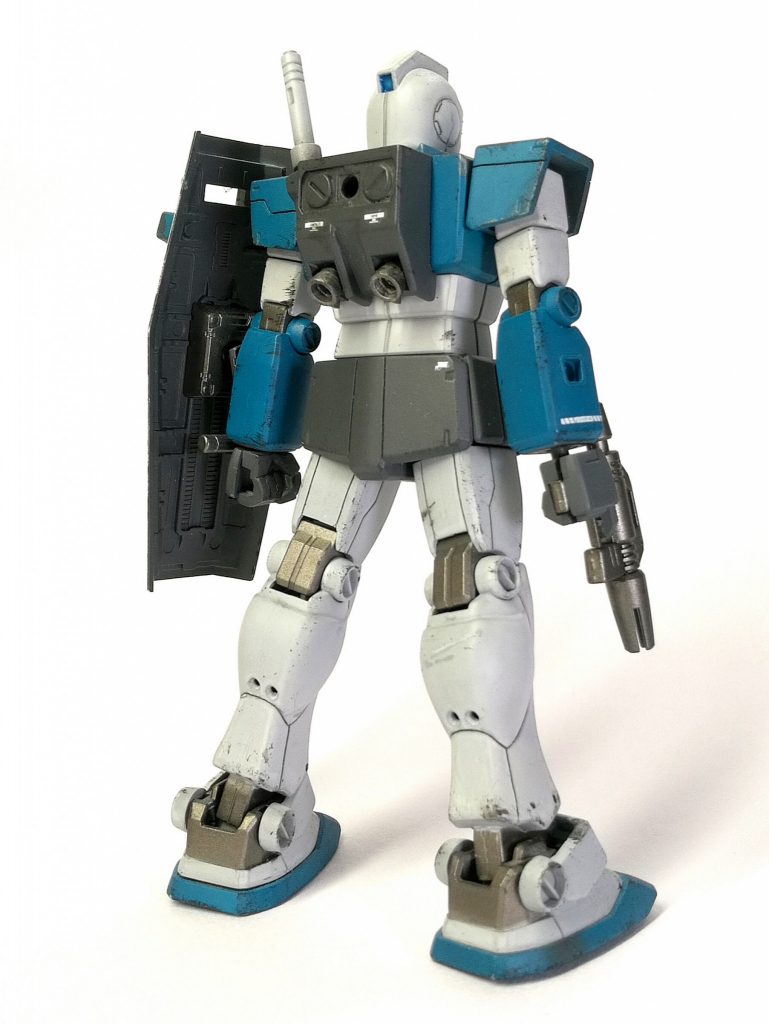 こんなジムもいたのでは?というようなタイプの物ではなく、僕自信が宇宙世紀をアレンジしたパラレルワールドを想像するならジムはこんな色にしたいという物ですので、あくまで素ジムということにこだわりました