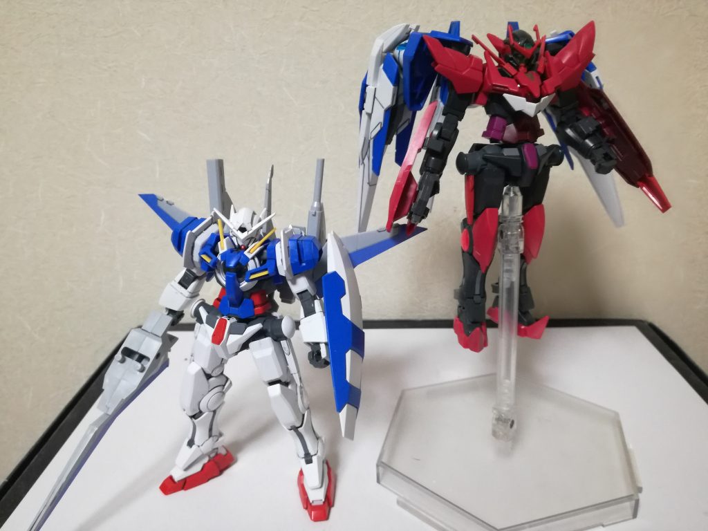 ハードポイントが多く背部接続が2穴なので様々な武装が出来ます．アストロガンダムと接続方法が同じなので武装を入れ替えることも可能．