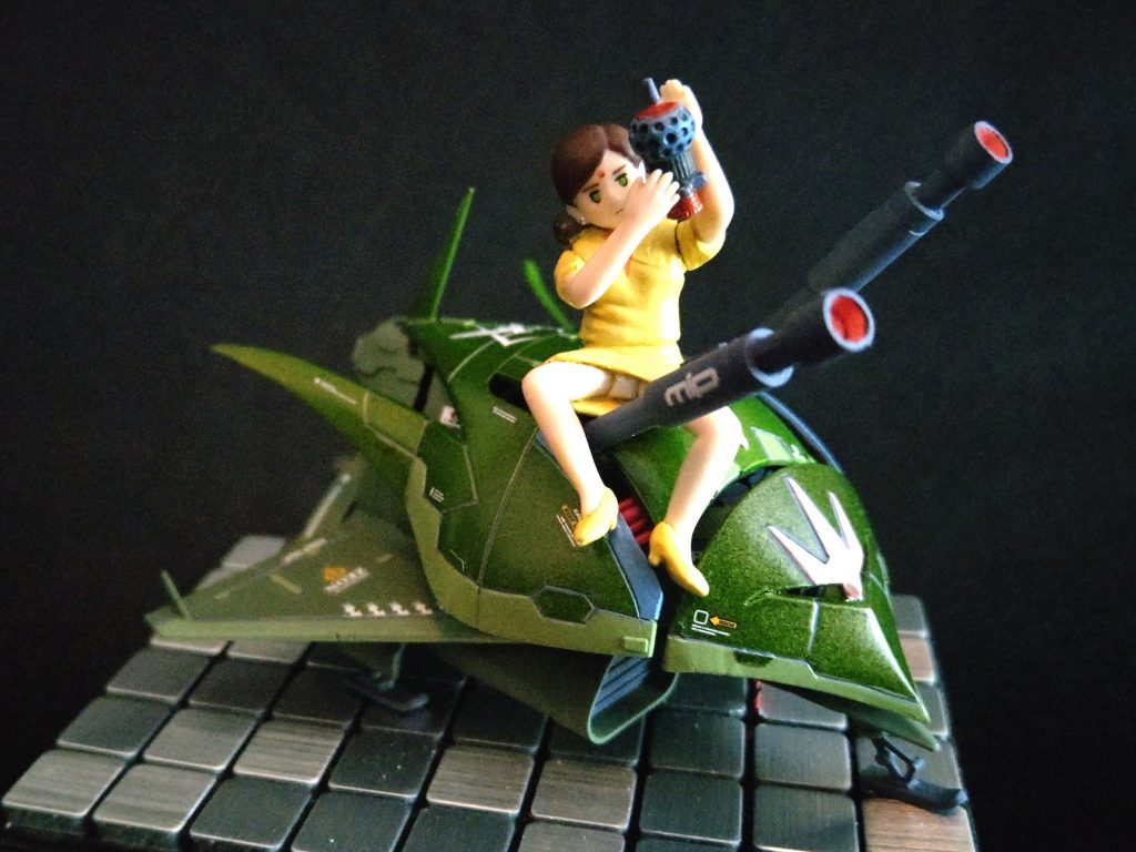 「大佐、ちっちゃいけどビットはありましたよ!」