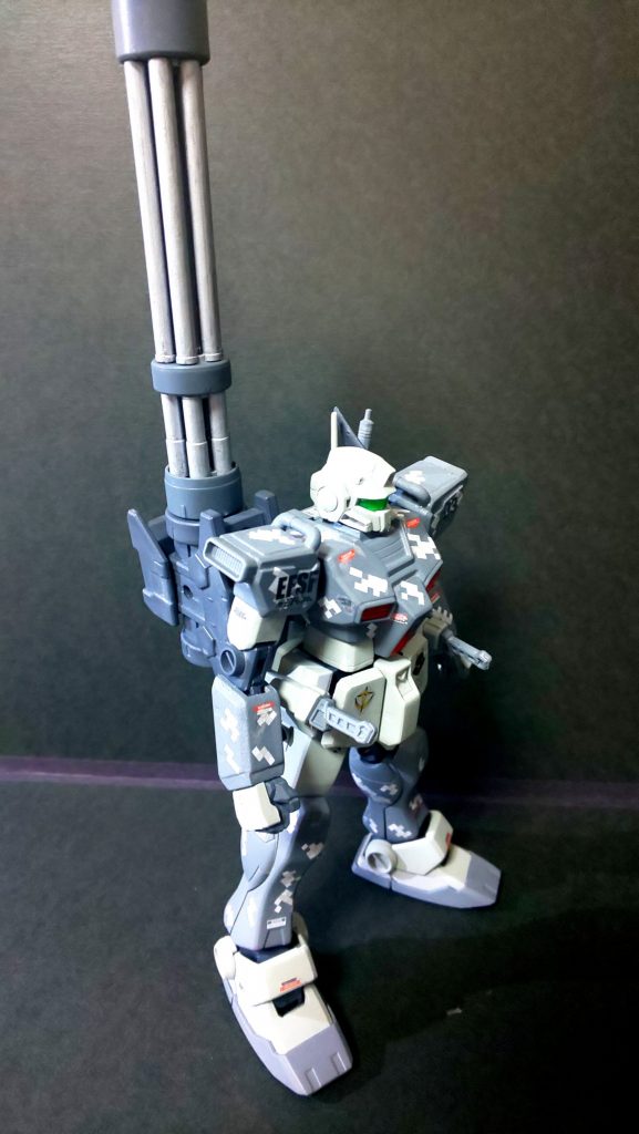 背負う事もできますが、まるで円筒ですね