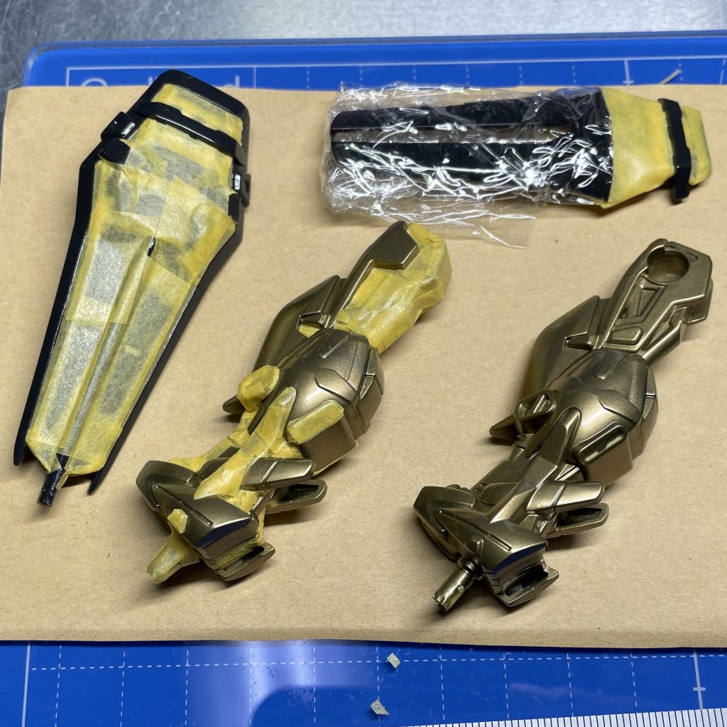 足やシールドは、このようにマスキングしています。