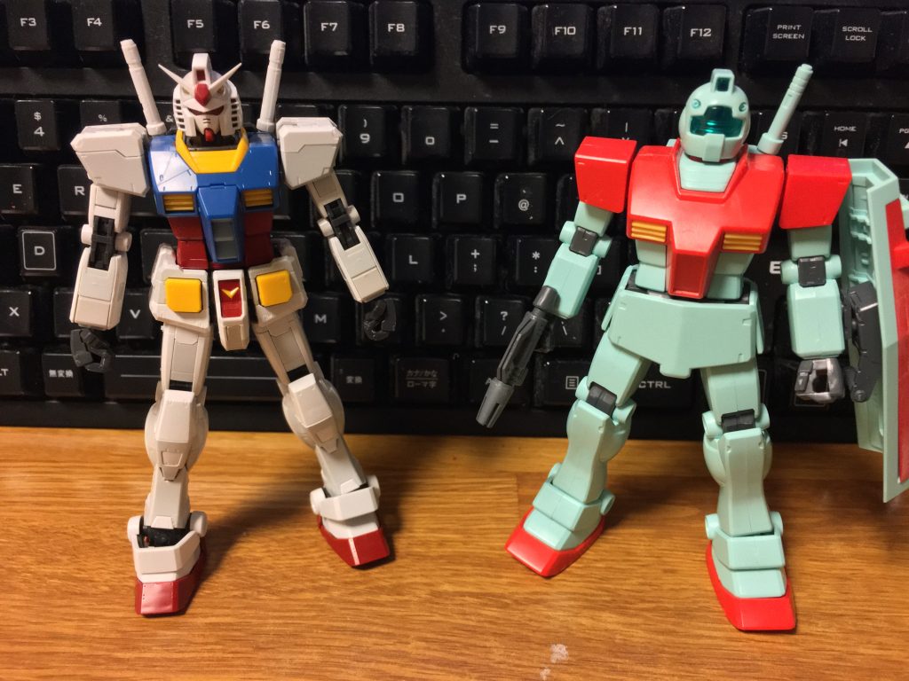 使ったキットの元の姿と、下半身の途中経過でも…