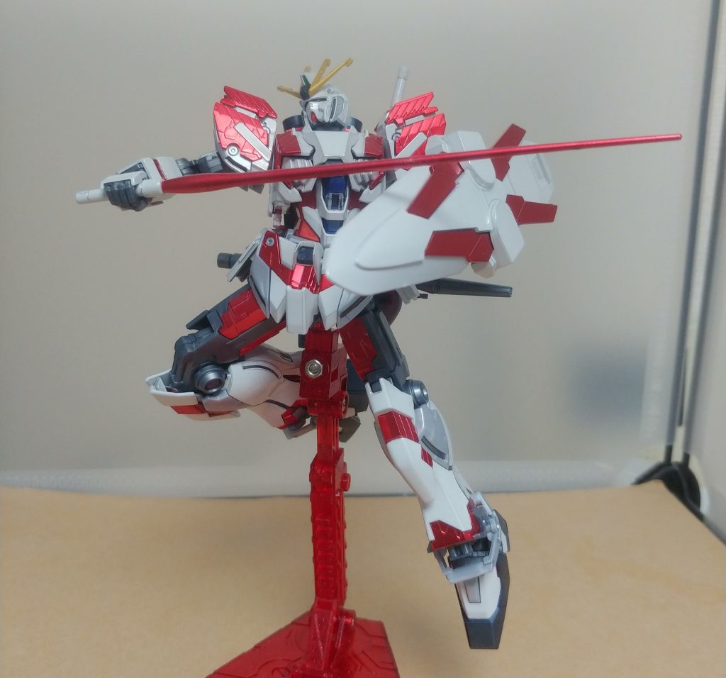 シルエットがシンプルで良いですな。