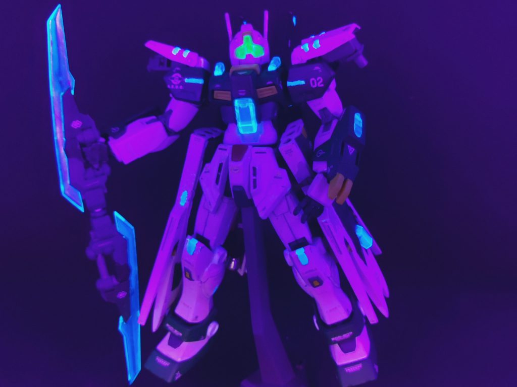 ダガー装備時でも稼働できますがダガーの性能は変化しません。