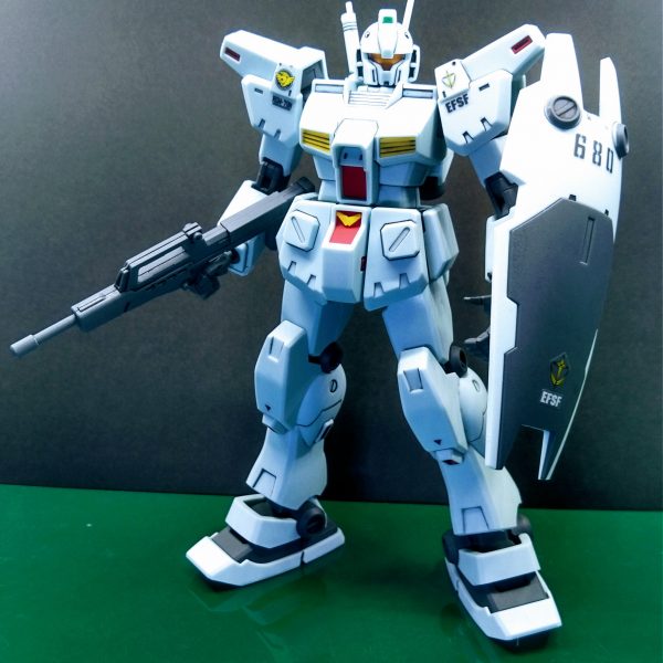 ジムカスタム　連邦にしては兵器感がありますね。