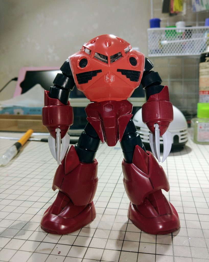 正面から。腰の前当ては可動式に変更しました。若干撫で肩になるように１mm程拡大してます。 