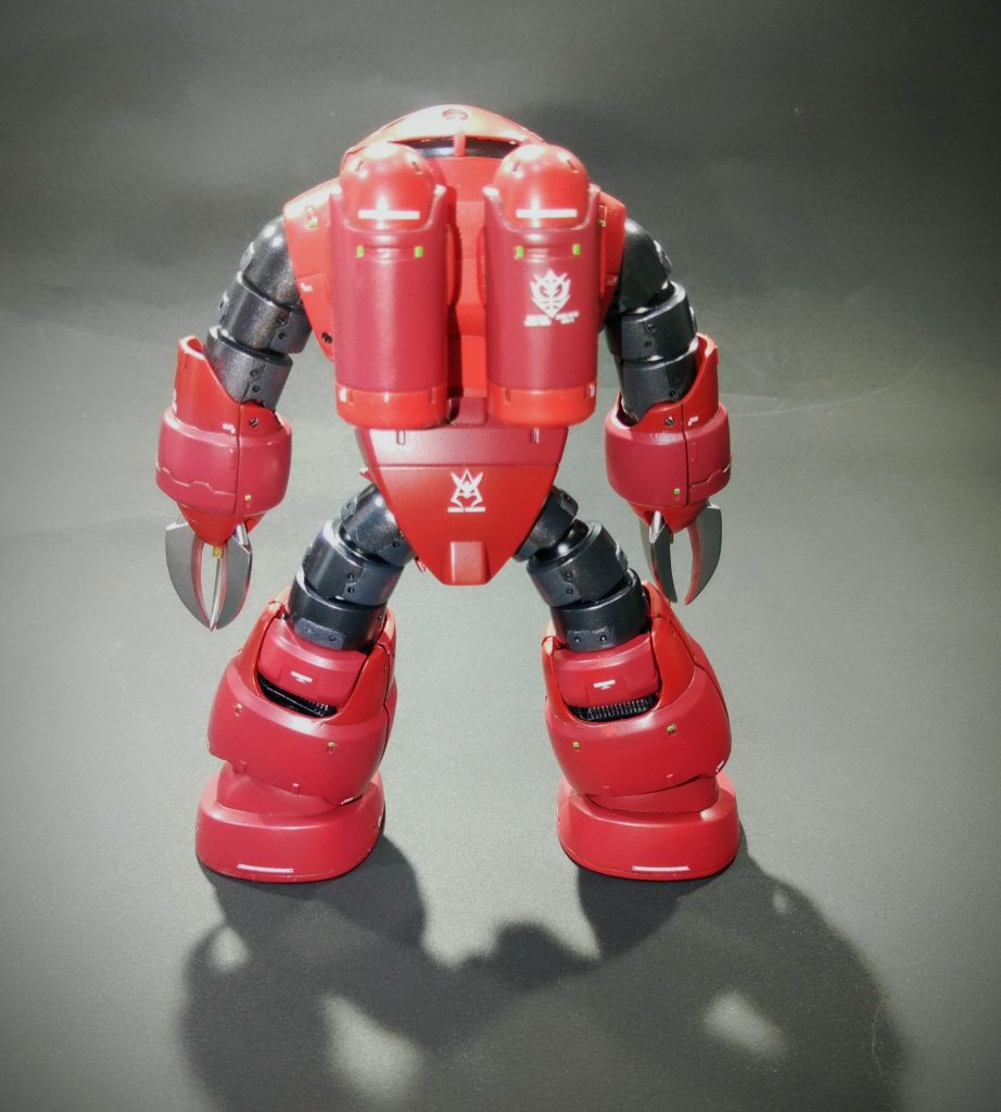 バックショットです。実はデカールに１ヶ所間違いと言うか嘘があります。雰囲気で貼ってますので🤣 