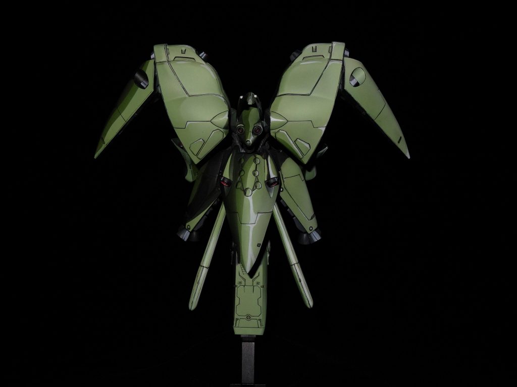 ジオンの精神のバックショット