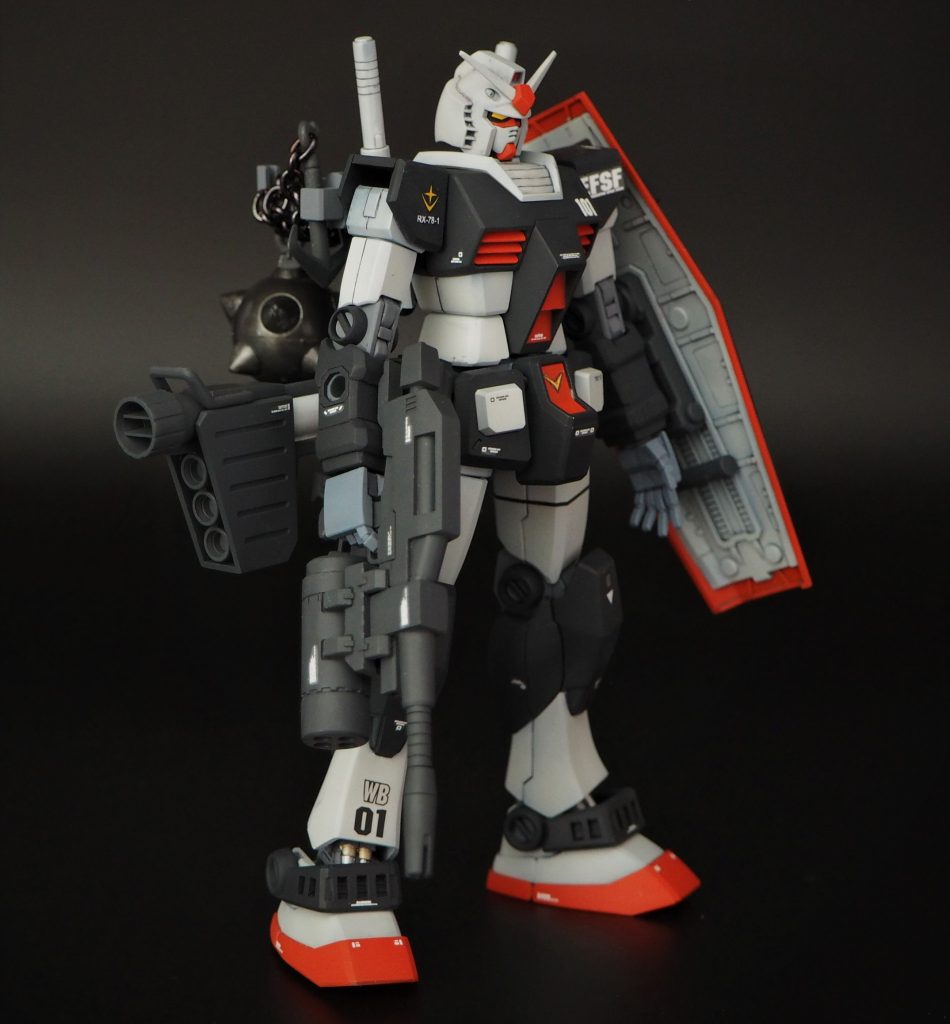 画像検索すると武装増し増しのプロトタイプガンダムがでてくるので、僕もそれに倣いました。ガンダムハンマーはG30thガンダムから。スーパーナパームはガンダムエースの付録からです。