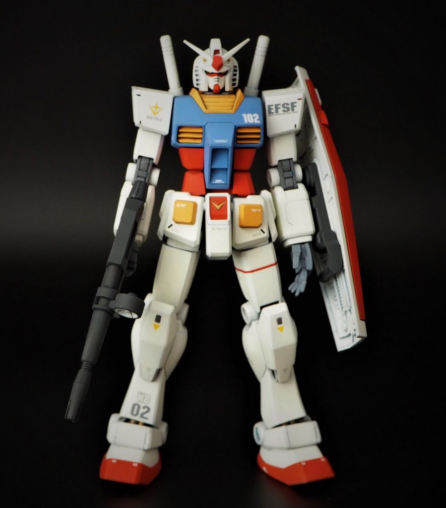 開き手はキット付属の物は長くみえるので、30MMのオプションパーツから。実は中節がないのねこの指。