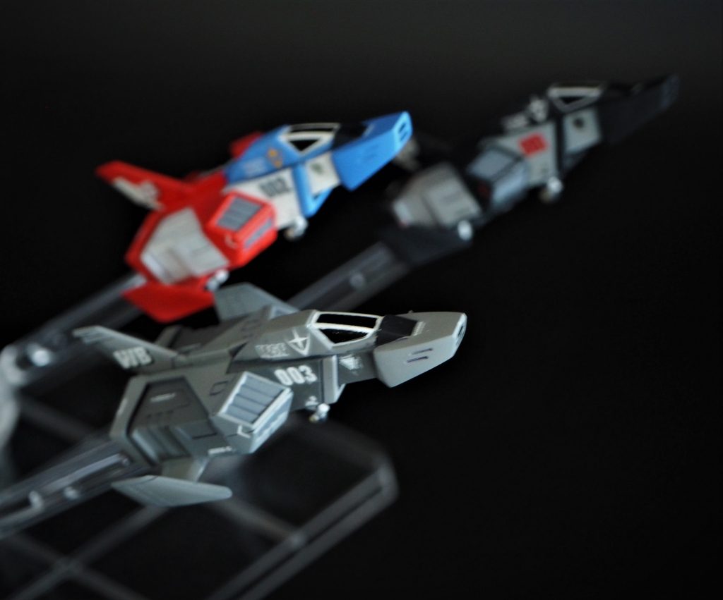 ボディはHGUC21のガンダム付属で、機種は旧キットコアブースター付属のコアファイターからです。21ガンダムの機種のキャノピーは丸みがなくて、アニメ版のイメージとはちょっと違います。ラウンドしている方がらしいかなと。