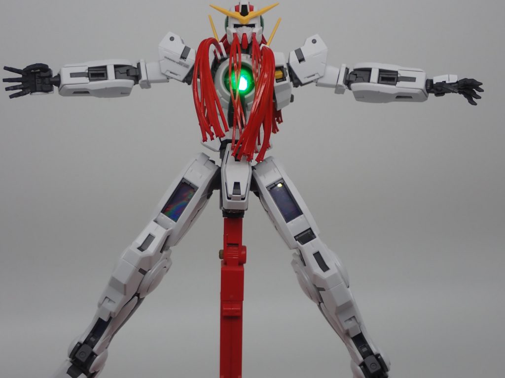 ナドレの印象的ポーズを再現しました。この髪の毛みたいなのが当時リアルタイムで見ていた私は頭から離れませんでした。