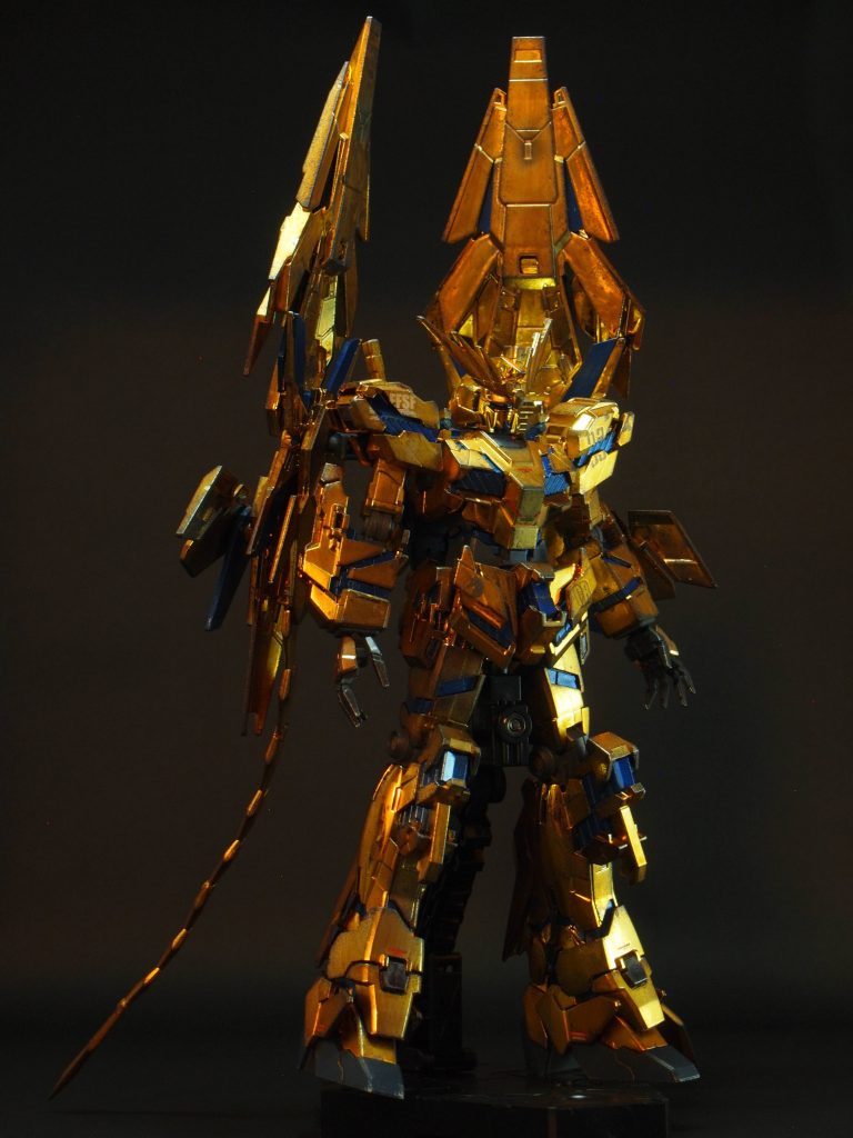 開いた手は、HGメイレスケンブから流用してます。