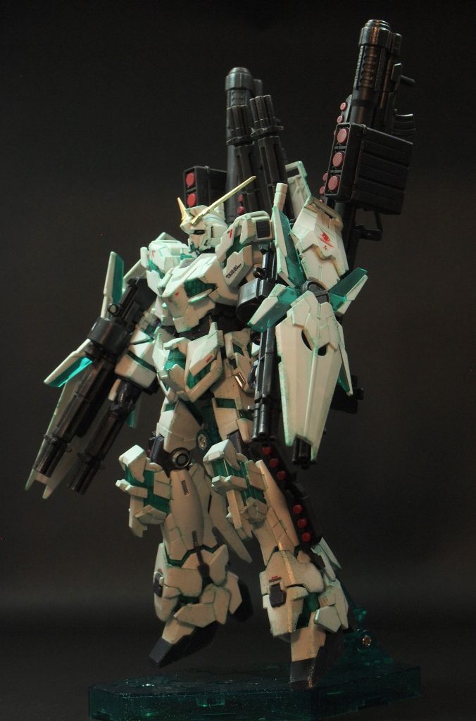 プロペラントタンクはでかすぎて扱いづらかったので外しました。邪道ですね。すみません。