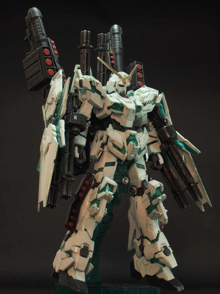 スミ入れは、そのへんにあったお絵かき用の水性ペンを使いました。