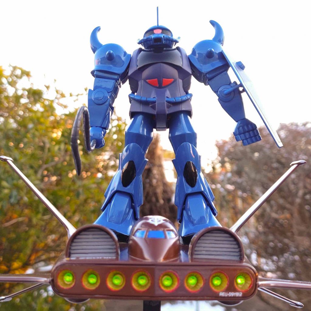 ドダイ正面の8門の砲台？部分には100均のデコシールを貼り付け